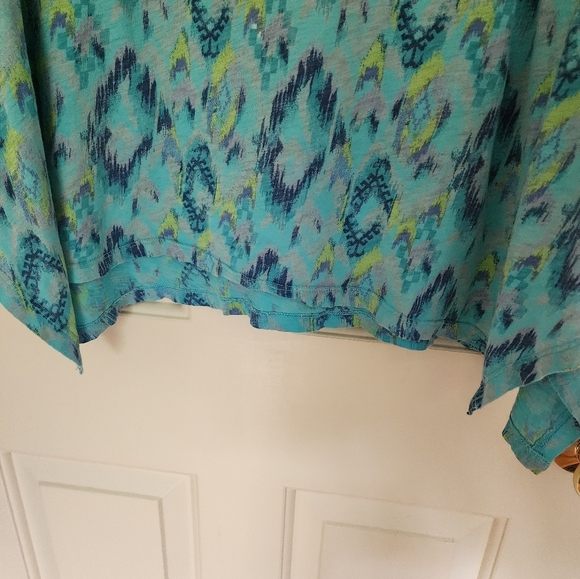 Fresh Produce Short Sleeve Hankerchief Tee Size 1x Blue Tropical Beach Aztec - Picture 6 of 10